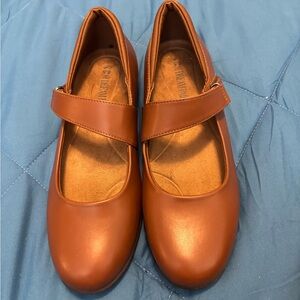 Dream Pairs Tan Flats